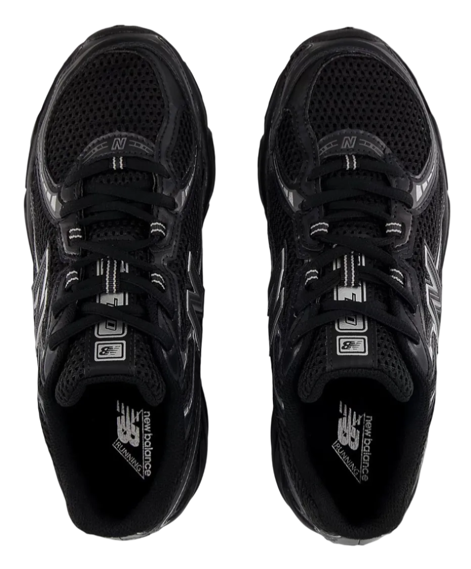New Balance 740 Trainers ‘Black & Silver’