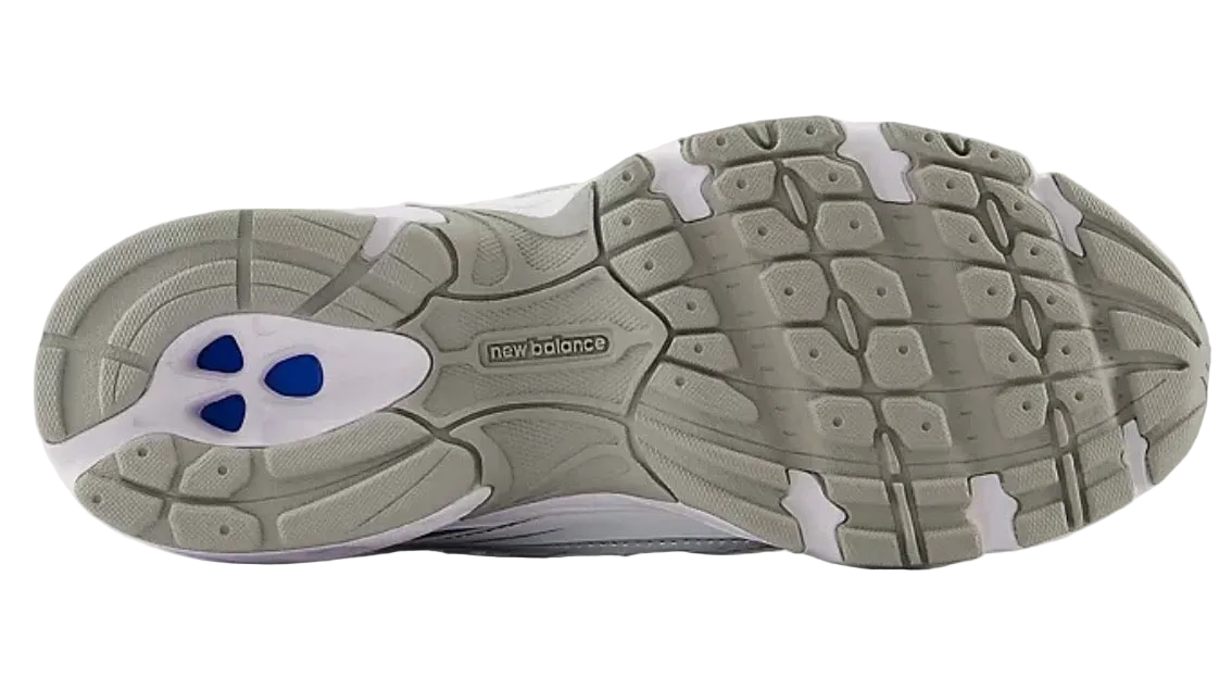 New Balance 740 Trainers ‘White & Silver’