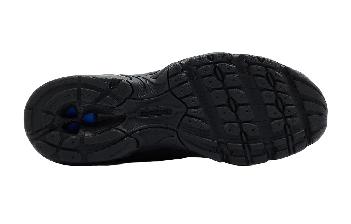 New Balance 740 Trainers ‘Black’