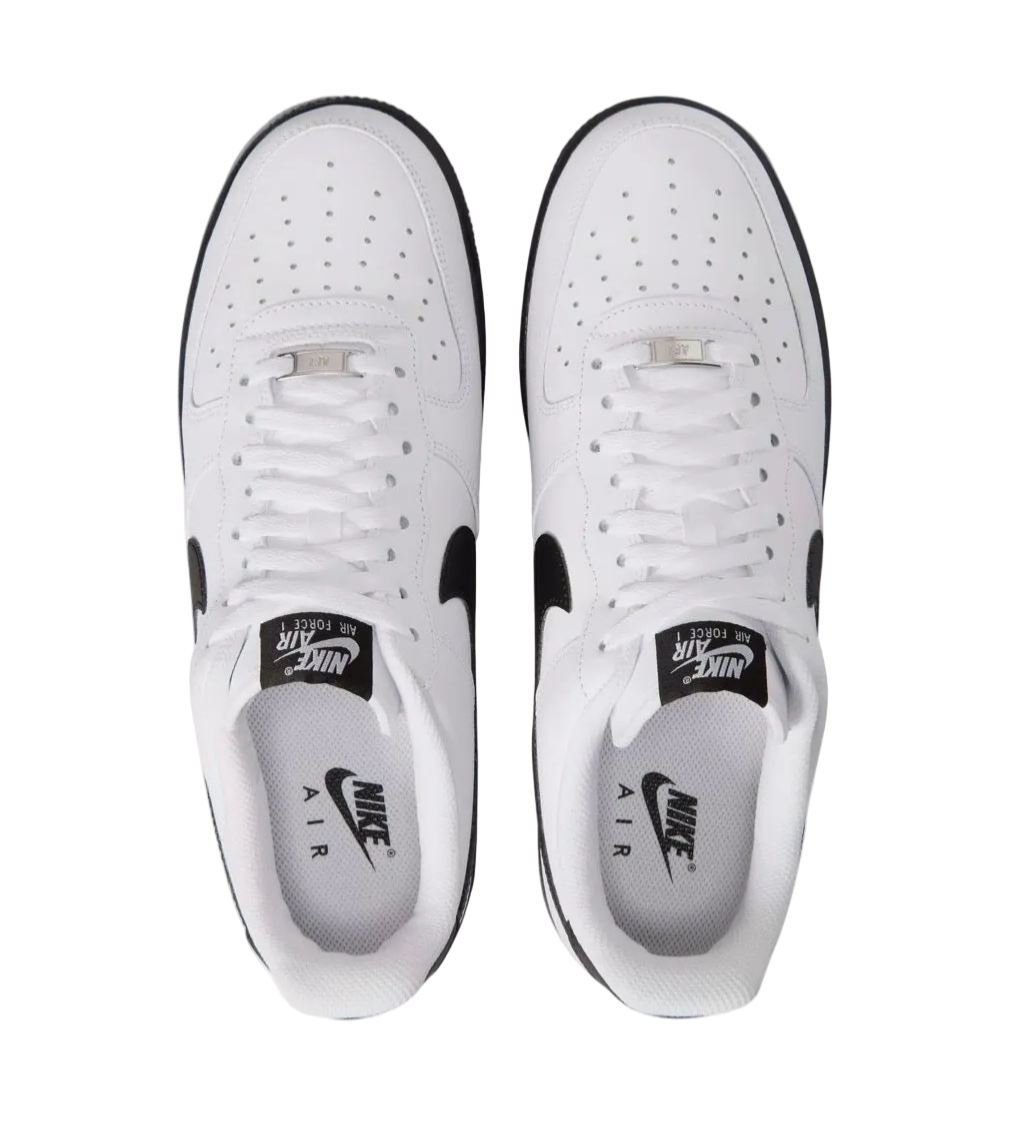 Nike AirForce 1 ‘White & Black’