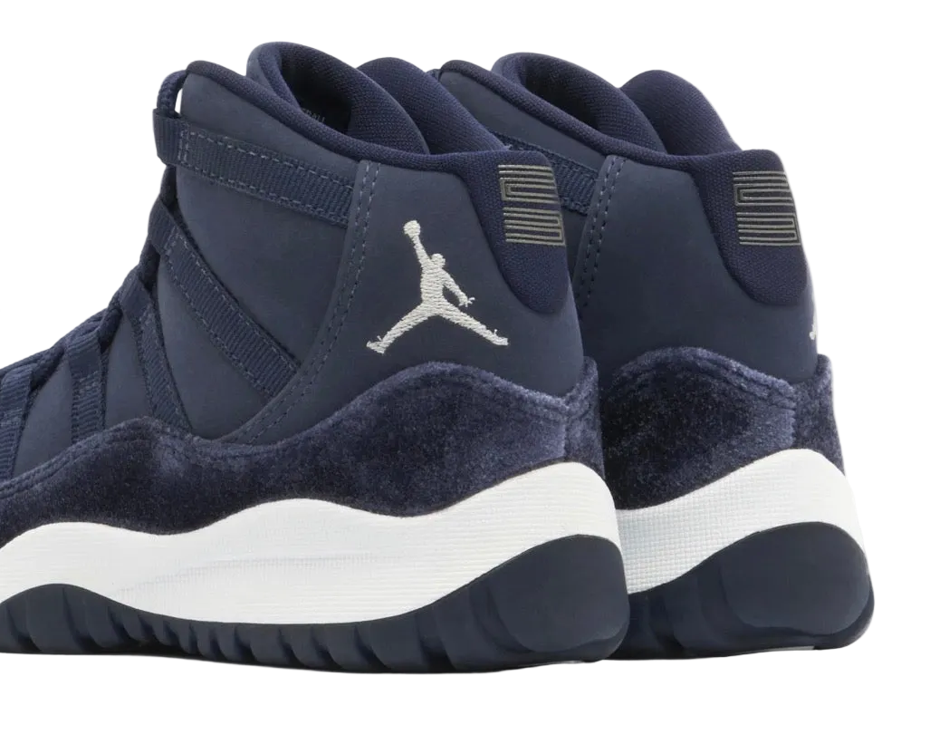 Air Jordan 11 Retro Velvet ‘Midnight Navy’