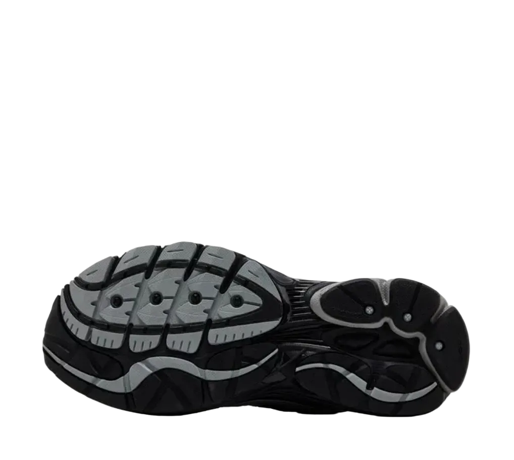 Saucony Omni 9 ‘Black Silver’